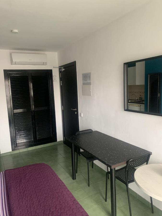 Coconut Apartments - Adults Only Magaluf  Buitenkant foto