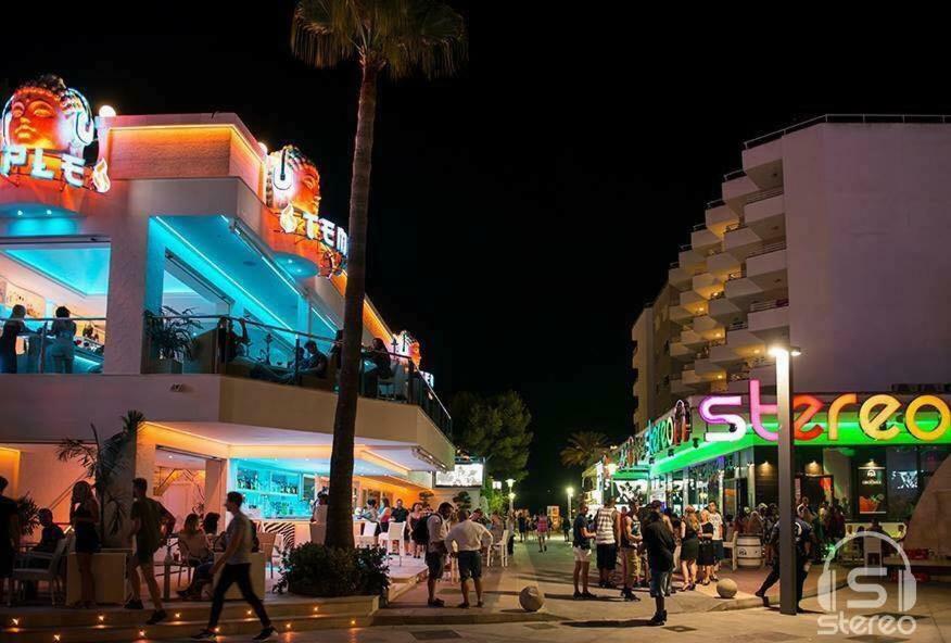 Coconut Apartments - Adults Only Magaluf  Buitenkant foto